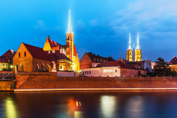 Obraz premium Night view of Wroclaw, Poland