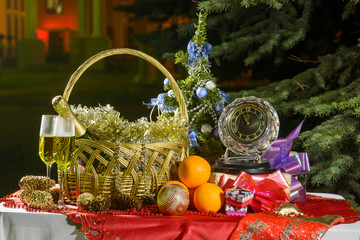 Fototapeta na wymiar Champagne and Christmas decorations 