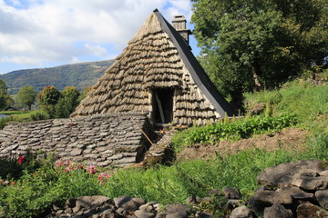 chaumière du Granier, hameau de Neyrevèze, 15 © Jacky Jeannet