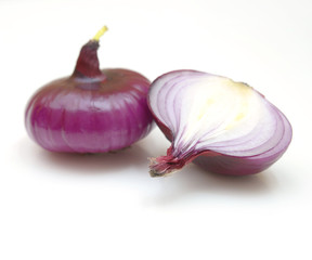 Red sliced onion