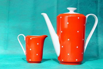 Red tea and red thrush