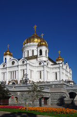 Fototapeta na wymiar MOSCOW, RUSSIA - September 21, 2015: Cathedral of Christ the Sav