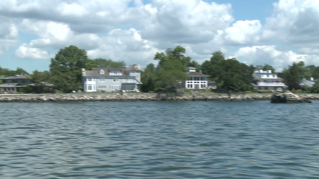 Shoreline homes