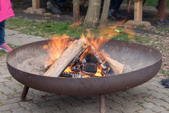 Gesch&uuml;ztes feuer