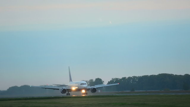 Aircraft braking after touchdown