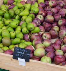 Haufenweise Äpfel