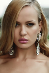 Obraz premium portrait of a beautiful young woman