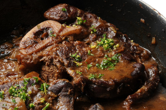 オッソ・ブーコ Ossobuco Оссобуко ออสโซบูโก 오소부코 Osso buco Особуко אוסובוקו Ossobuchi Cucina milanese 
