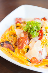 fettuccine , italion food style