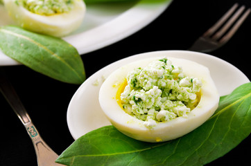 eggs with cottage cheese, wild leek and paprika