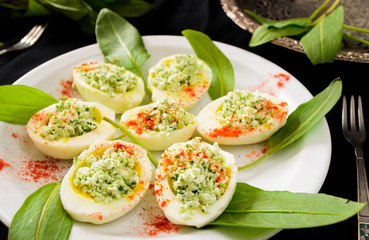 eggs with cottage cheese, wild leek and paprika