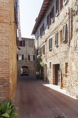 Fototapeta na wymiar Street in tuscany