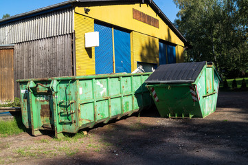 Fototapeta na wymiar Müllcontainer