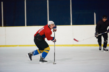 ice hockey sport players