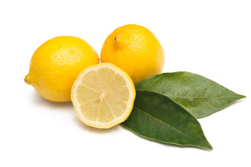 Limoni freschi