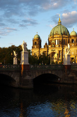 Fototapeta na wymiar berliner dom in berlin