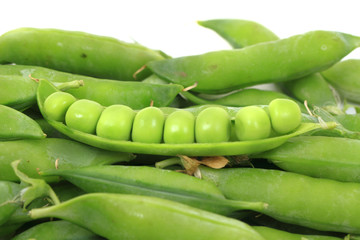 green pea isolated