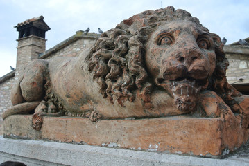 leone di pietra