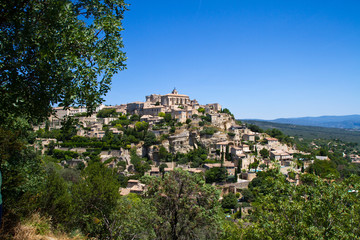 Fototapeta na wymiar the village of Gordes in Provence, France
