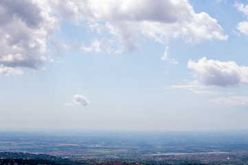 skyline horizon with cloudy sky and rural landscape