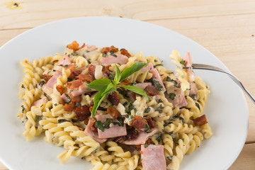 penne pasta with cream sauce