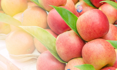 red apple in fresh market