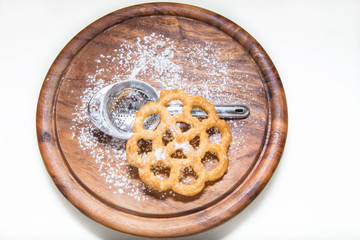 Kia (shebakia) Moroccan cookies flower-shaped 