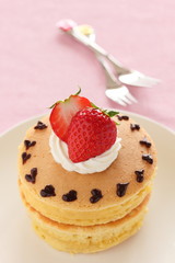 苺のパンケーキ