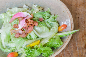 Lettuce stir fish sauce