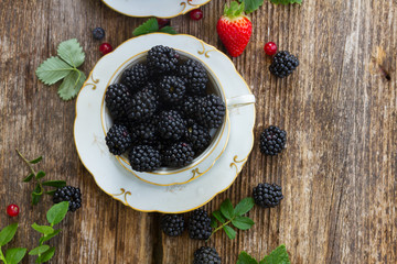 Fototapeta na wymiar fresh blackberry