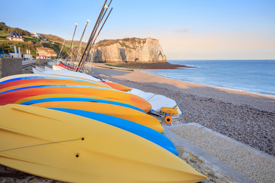 Fototapeta Morning view of Etretat beach, France