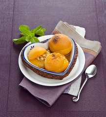 apricot baked with almonds