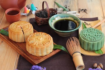 Festival moon cake and tea  - china dessert delicious.