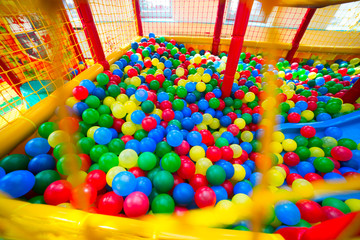 Fototapeta na wymiar Ball pool in the children's playroom
