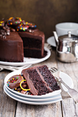 Dark chocolate cake with ganashe frosting