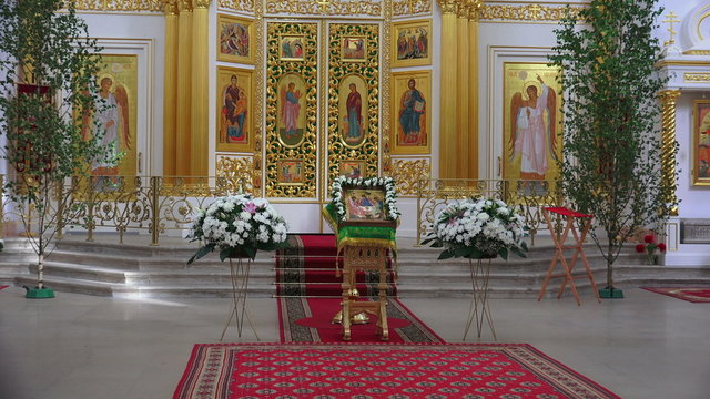 The interior of an orthodox church. 4K.