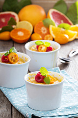 Citrus pudding in smal ramekins