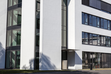 Modern glass architecture © FotoKachna