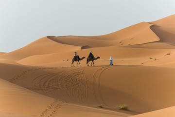 Fototapeta na wymiar exploring the sahara desert in morocco