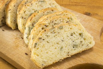Sliced Integral bread with seeds