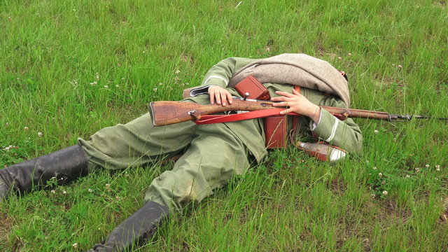Killed Russian soldiers. Battlefield. The first world war. 4K.