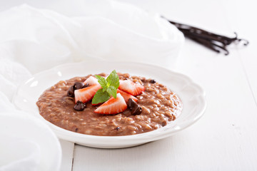 Chocolate strawberry risotto with vanilla