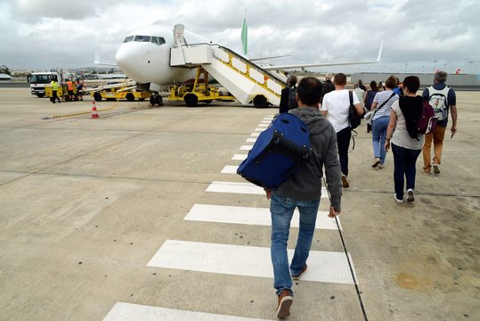 Embarquement &agrave; bord d'un avion