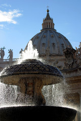 Italia,Lazio,Roma,fontana in Piazza San Pietro,Vaticano.