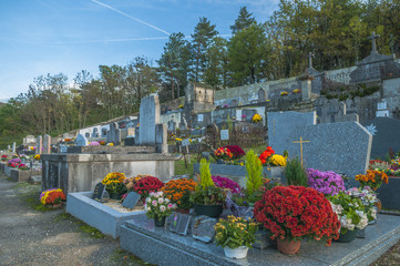 Toussaint/cimetière fleurie