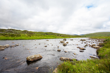 Fluss in den schottischen Highlands