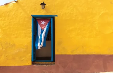 Fototapete Havana Kubanische Flagge im Fenster