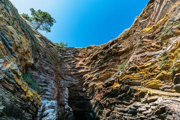 Die Grotten von Morgat an der Küste der Bretagne, Frankreich