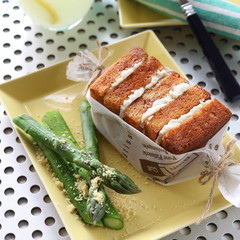 サンドイッチとアスパラガス