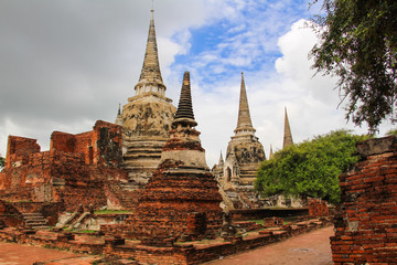 Fototapeta premium Landscape of Ayutthaya historical park in Thailand.